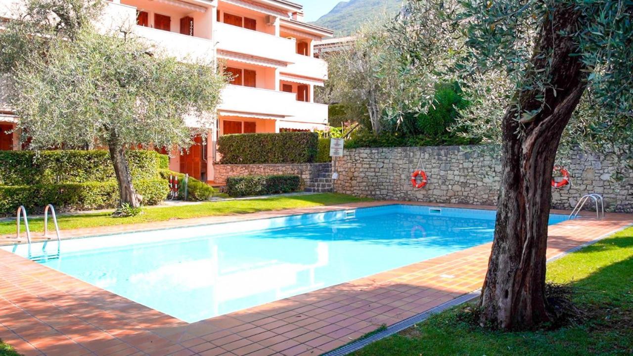 Ulivi Beth'S House Apartment Brenzone sul Garda Exterior foto